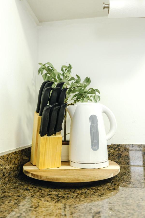 Centrally Located 2Br Overton Square Unit 2 Fast Wifi Free Parking Yes Pets Мемфис Екстериор снимка