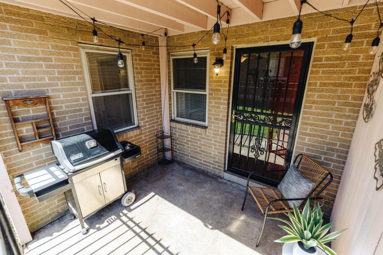 Centrally Located 2Br Overton Square Unit 2 Fast Wifi Free Parking Yes Pets Мемфис Екстериор снимка